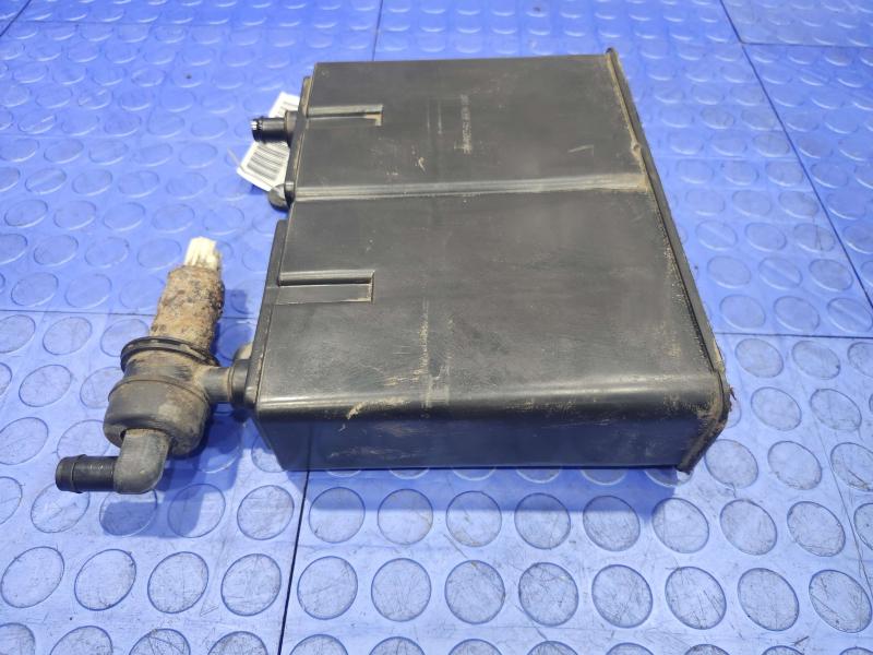 2004 Ford Explorer Evaporator Canister