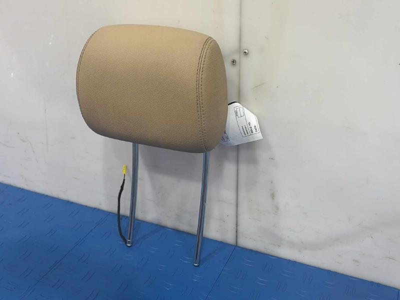 2010 Mercedes ML-Class Headrest