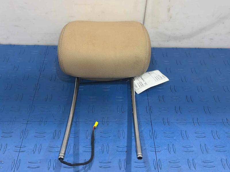 2010 Mercedes ML-Class Headrest