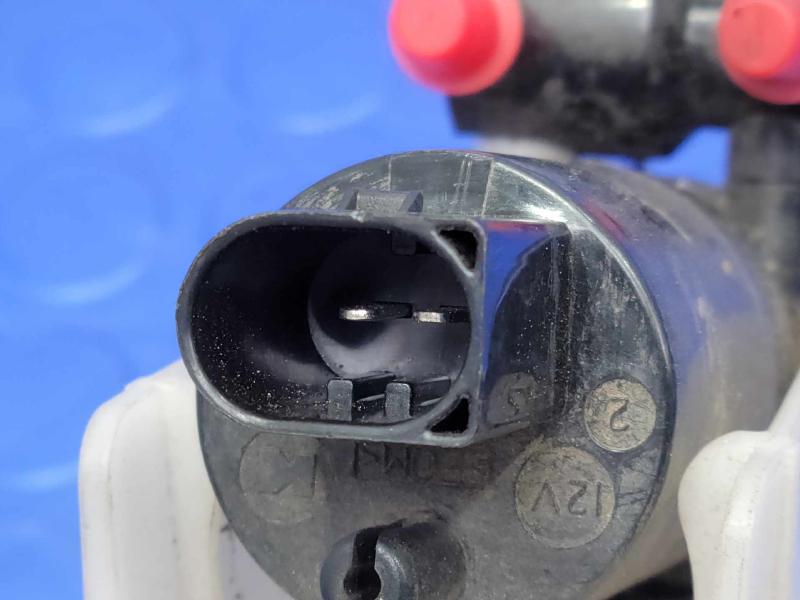 2016-2024 Volvo XC90 Windshield Washer Fluid Reservoir Assembly OEM 313493884