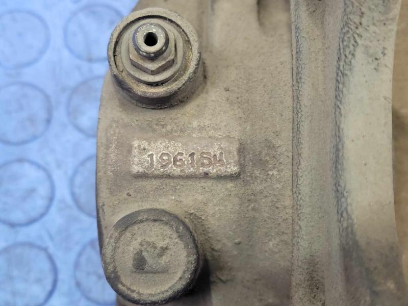 2013 Cadillac Escalade Caliper