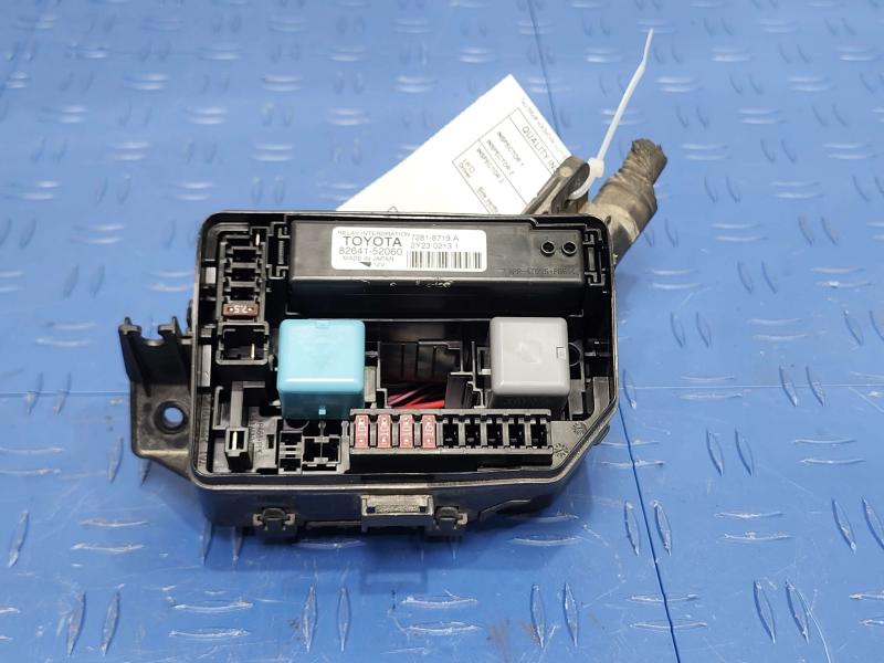 2013 Toyota Yaris Engine Fuse Box