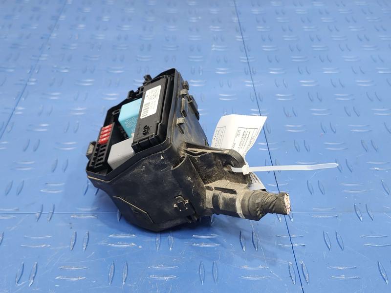 2013 Toyota Yaris Engine Fuse Box