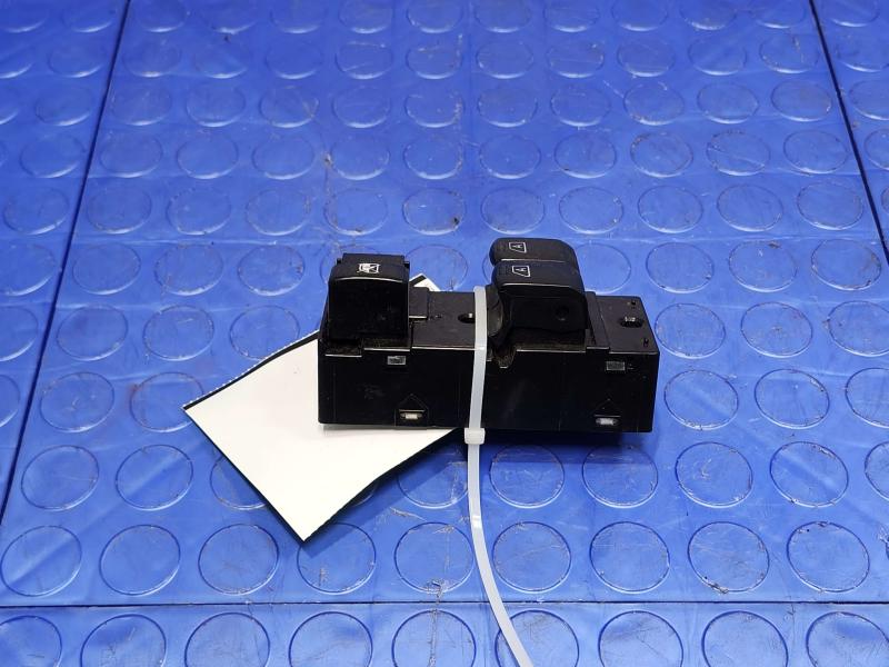 2015 Chevrolet City Express Door Switch Front