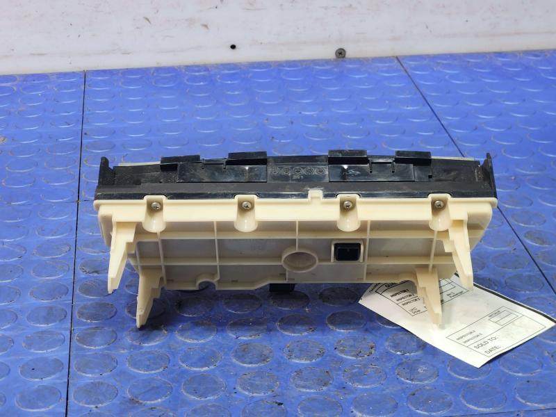 2014 Toyota Prius Heater A/C Control