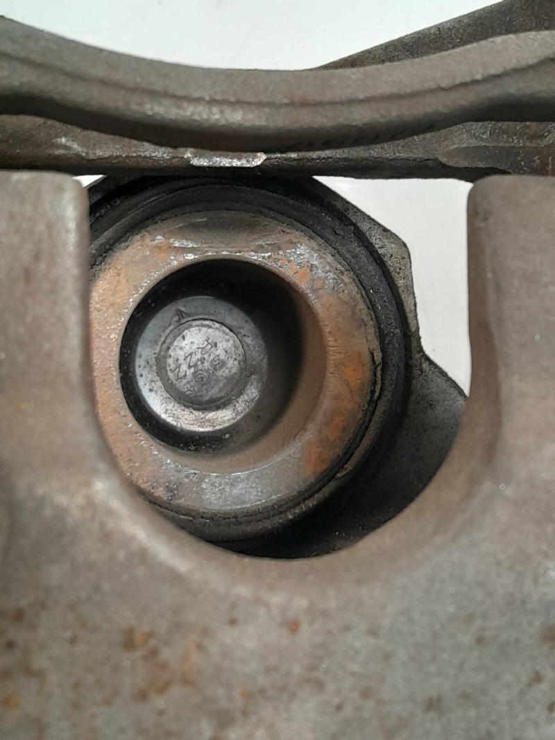2015 Jeep Cherokee Caliper