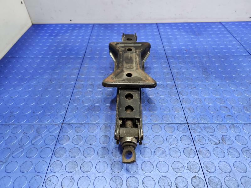 2007 Hummer H3 Jack Assembly