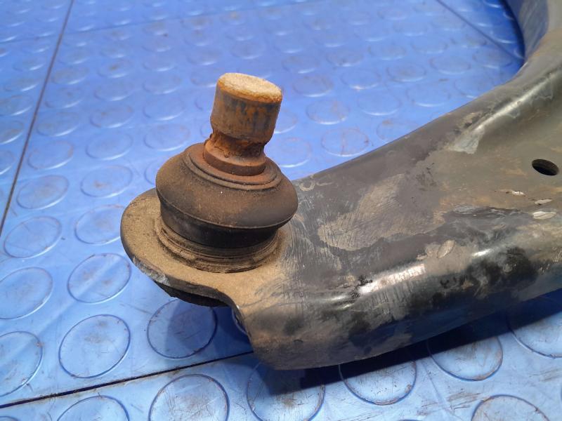 2019 Nissan Sentra Lower Control Arm Front