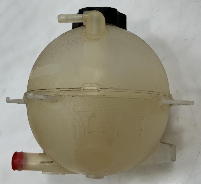2019 GMC Acadia Coolant Recovery Bottle