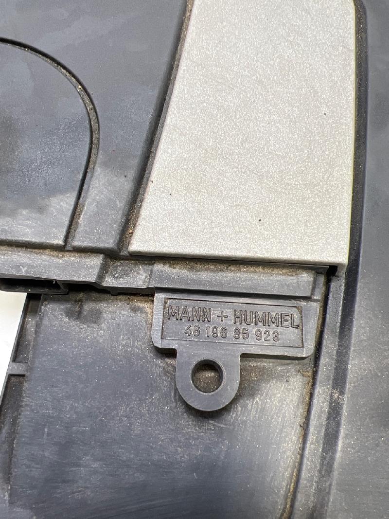 2008 Mercedes R-Class Air Cleaner