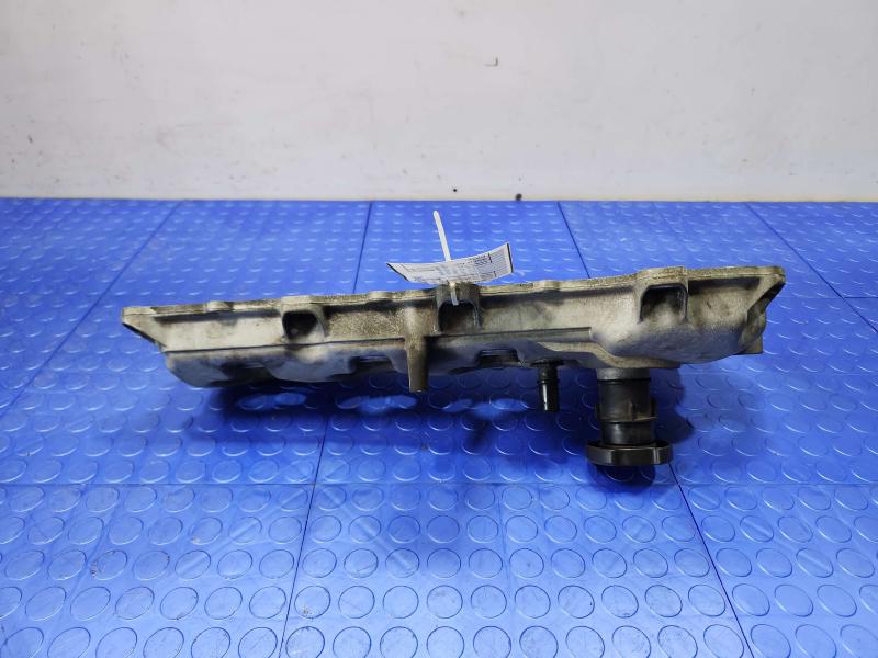 2011 Mazda CX-9 Valve Cover