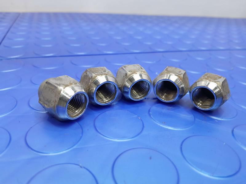 2016 Subaru Legacy Lug Nuts