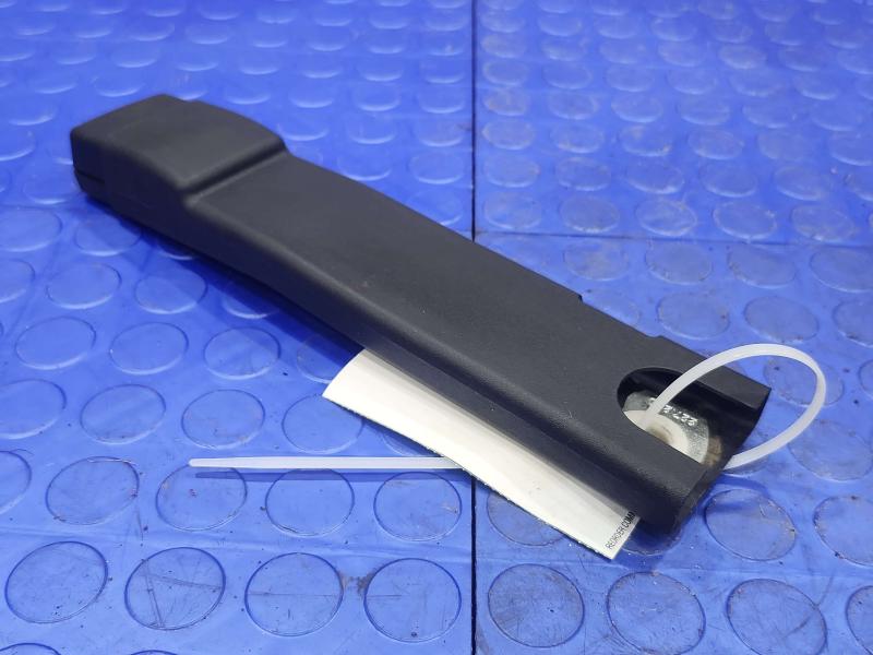 2010 Dodge Ram 1500 Front Seat Belt