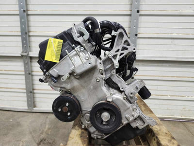 2017 Mitsubishi Outlander Engine Assembly/Motor