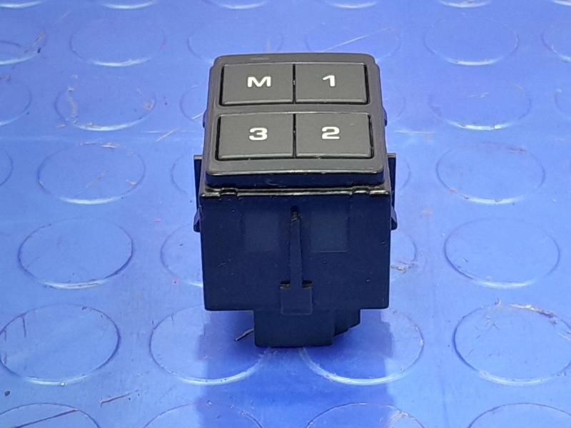 2017-2019 Jaguar XE Driver Seat Mirror Memory Control Switch OEM T2H3543