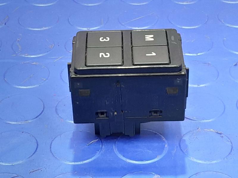 2017-2019 Jaguar XE Driver Seat Mirror Memory Control Switch OEM T2H3543