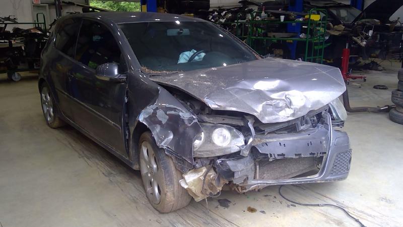 2008 Volkswagen Golf GTI Front Door Latch