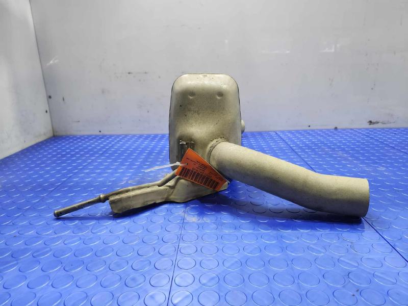 2021 Chrysler Voyager Muffler