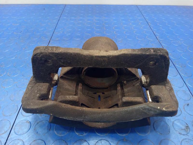 2001 Honda CR-V Caliper