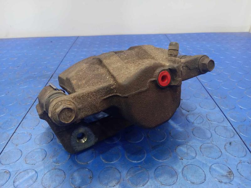 2001 Honda CR-V Caliper