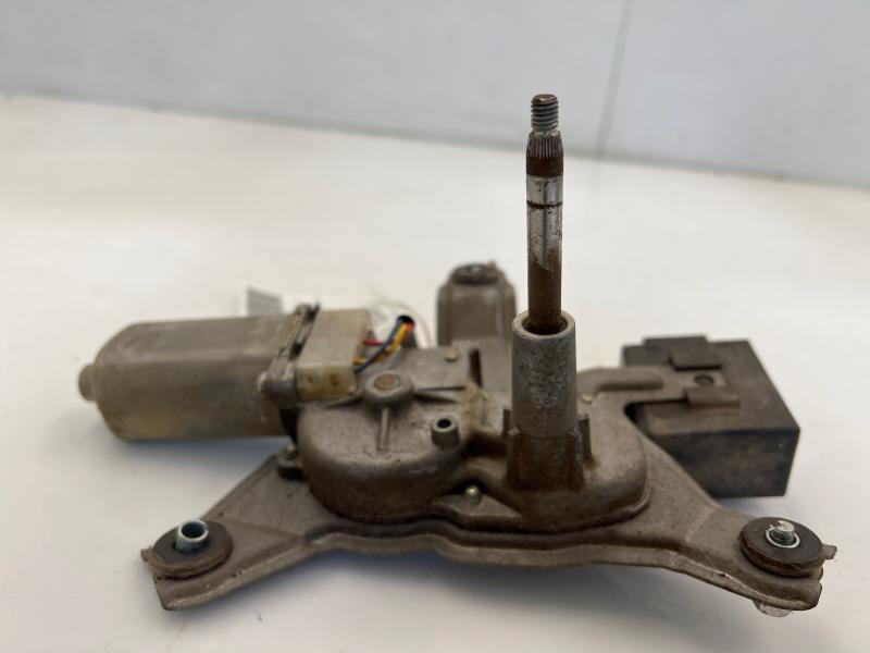 2006 - 2010 Hummer H3 Rear Wiper Motor OEM 15943193