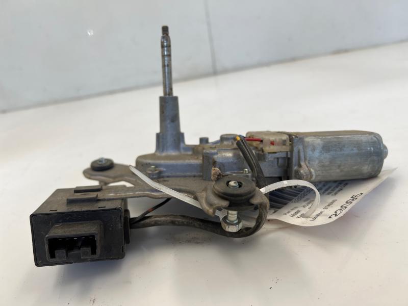 2006 - 2010 Hummer H3 Rear Wiper Motor OEM 15943193