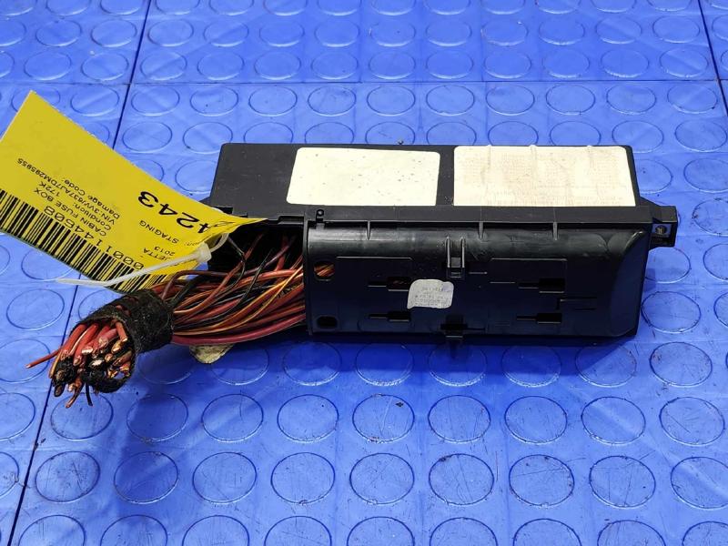 2013 Volkswagen Jetta Cabin Fuse Box
