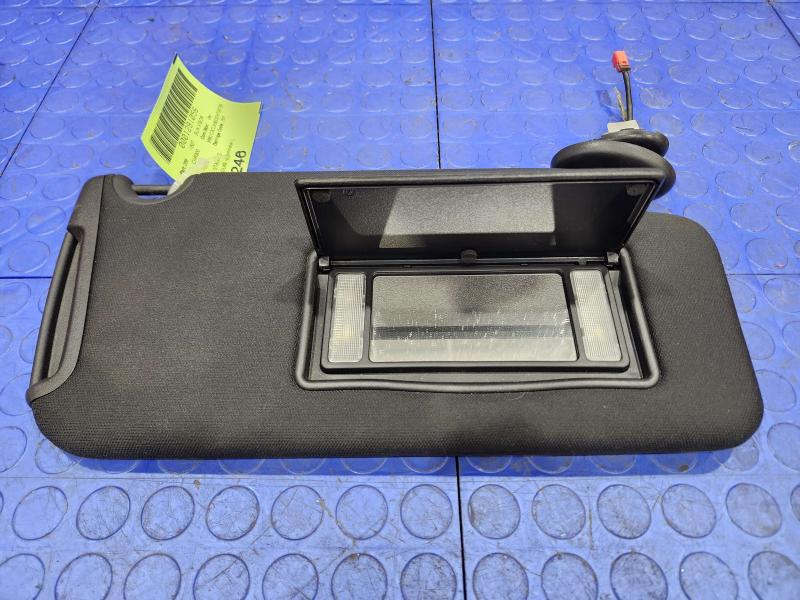 2013 Chrysler 300 Sun Visor