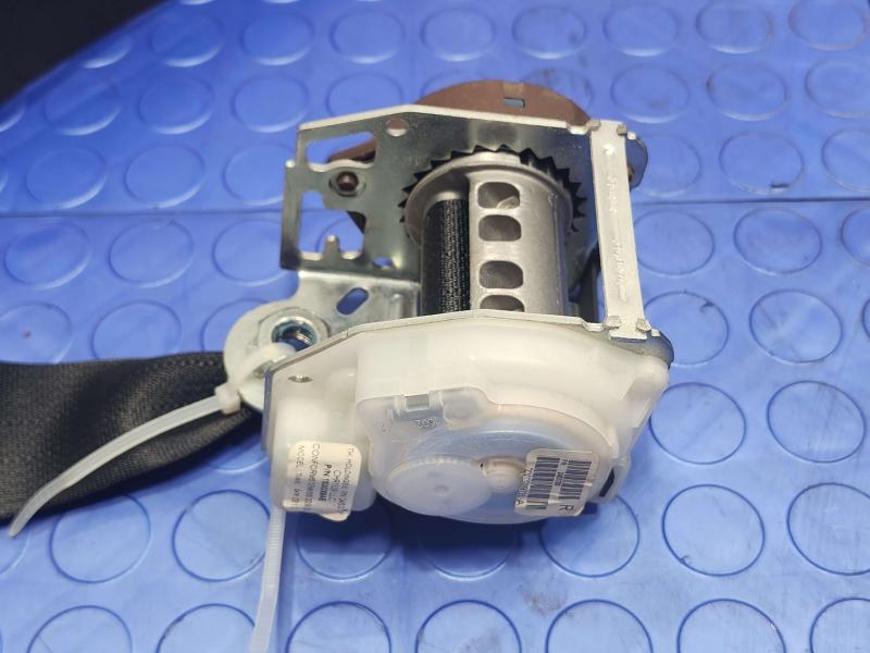2013 Dodge Durango Rear Seat Belt