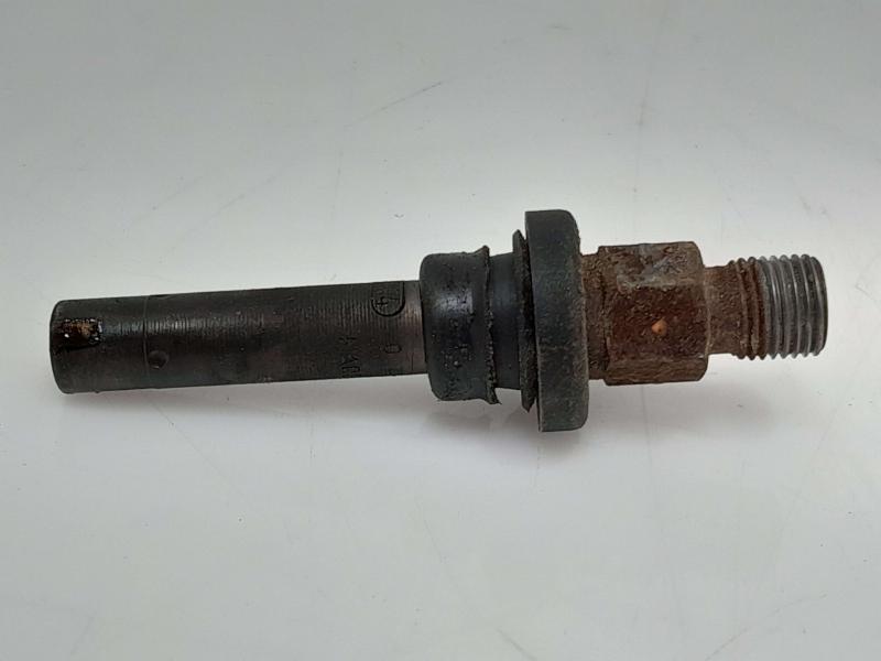 1990 Mercedes 420SEL Misc Fuel Injection Parts