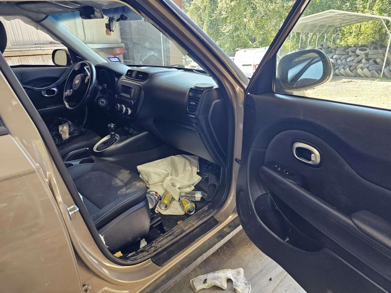 2015 Kia Soul Center Pillar