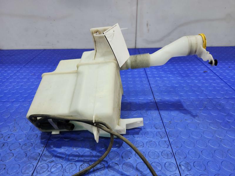 2008 Subaru Legacy Washer Bottle