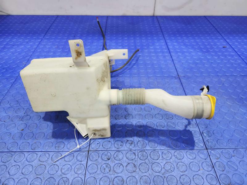 2008 Subaru Legacy Washer Bottle