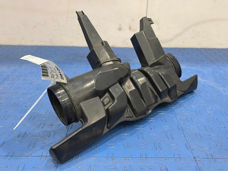 2016 Land Rover Range Rov Air Intake Tube/Resonator