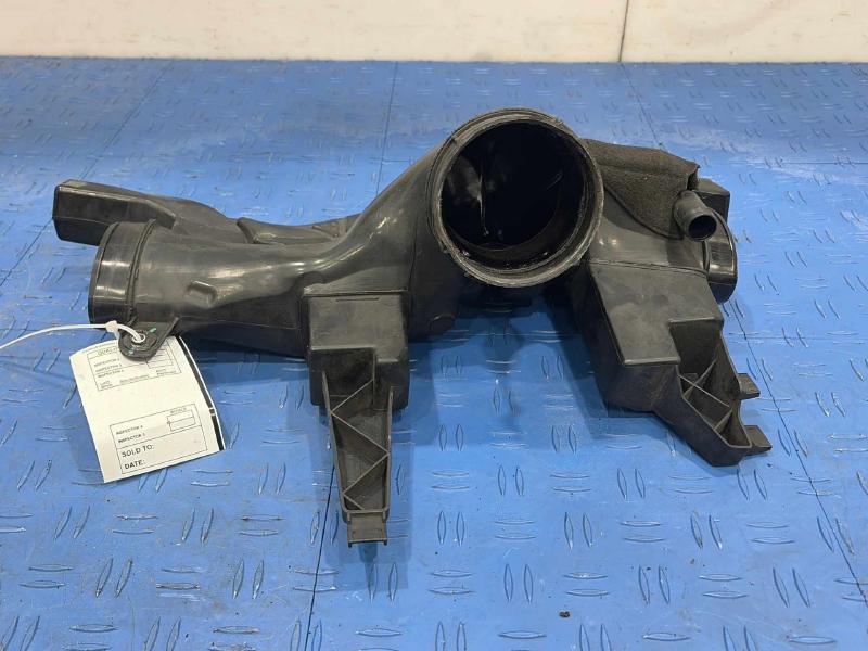 2016 Land Rover Range Rov Air Intake Tube/Resonator