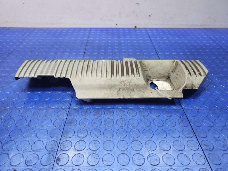 2010-2015 Toyota Prius 1.8L Engine Cover Garnish Genuine OEM Part 1121237090
