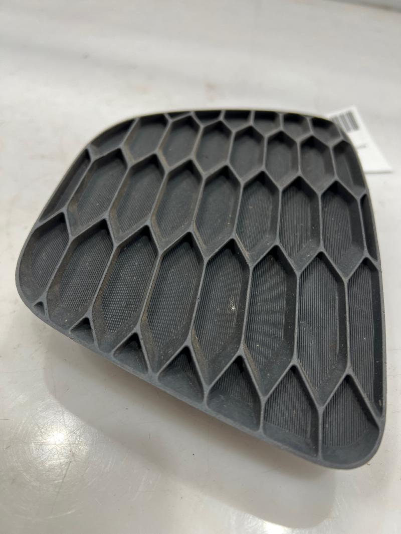 2014 Nissan Sentra Grille