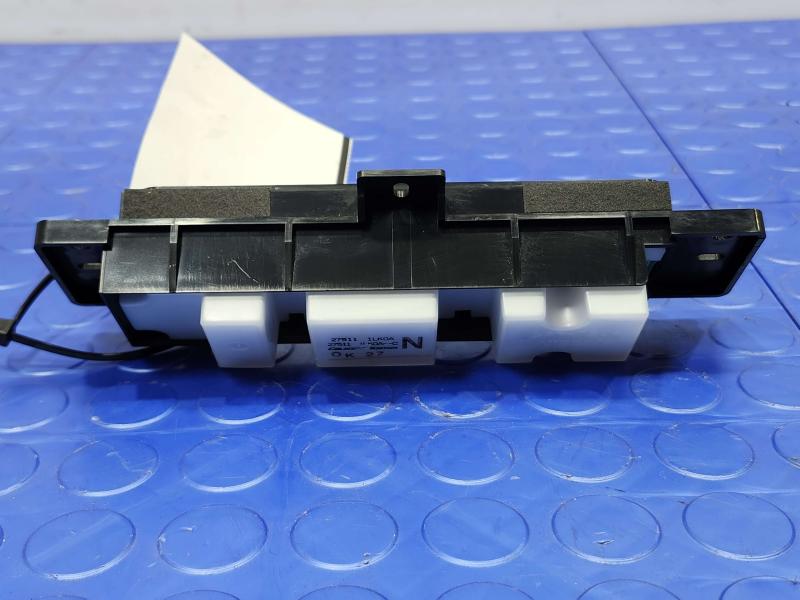 2011-2020 Infiniti QX56 QX80 Rear Temperature Climate Control Panel OEM 275111LK0A