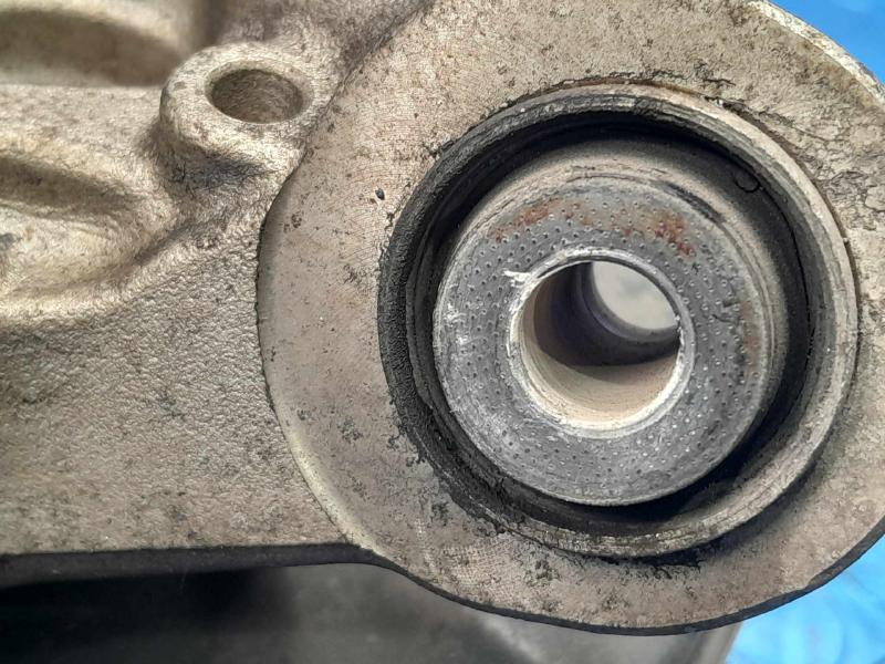2014 Acura RLX Rear Knuckle/Stub Axle