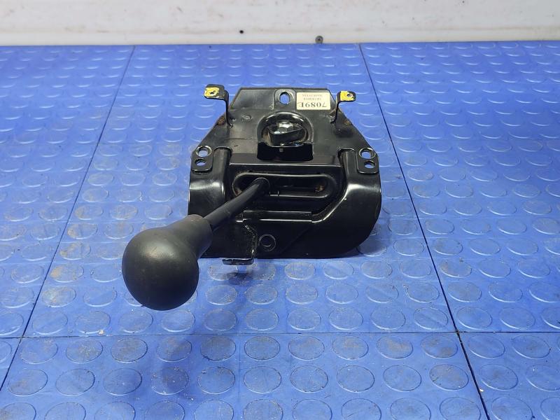 2016 Chevrolet Silverado 1500 Floor Shifter