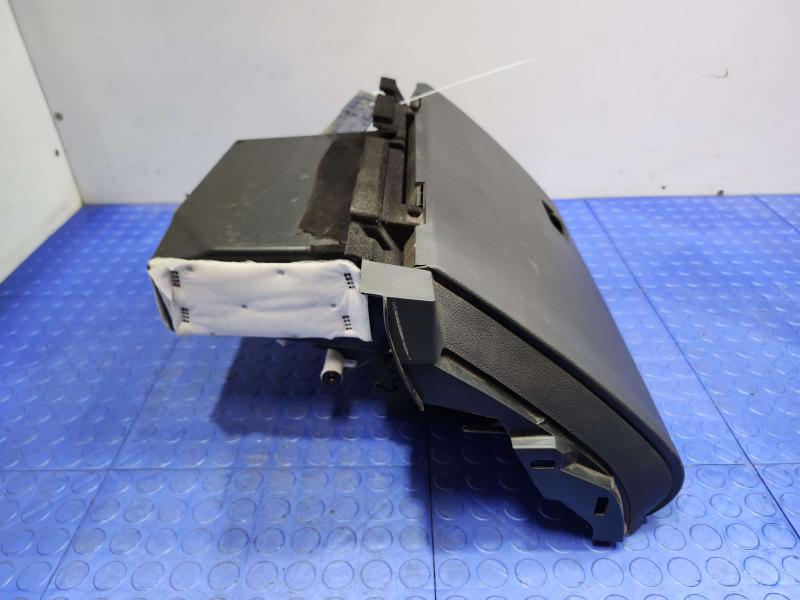 2014 Nissan Maxima Glove Box