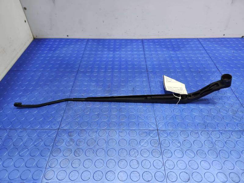 2016 Nissan Rogue Wiper Arm