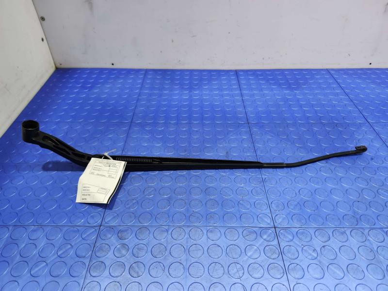 2016 Nissan Rogue Wiper Arm