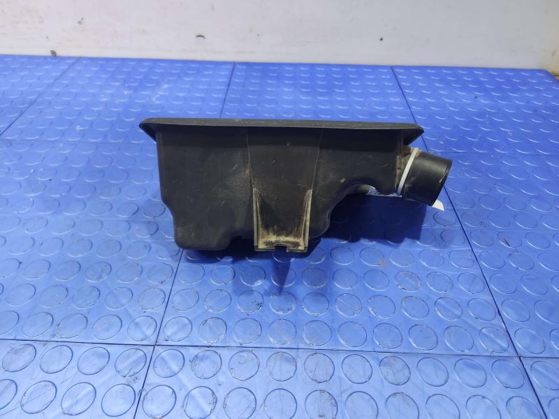 2019 Chevrolet Silverado 3500 Air Intake Tube/Resonator