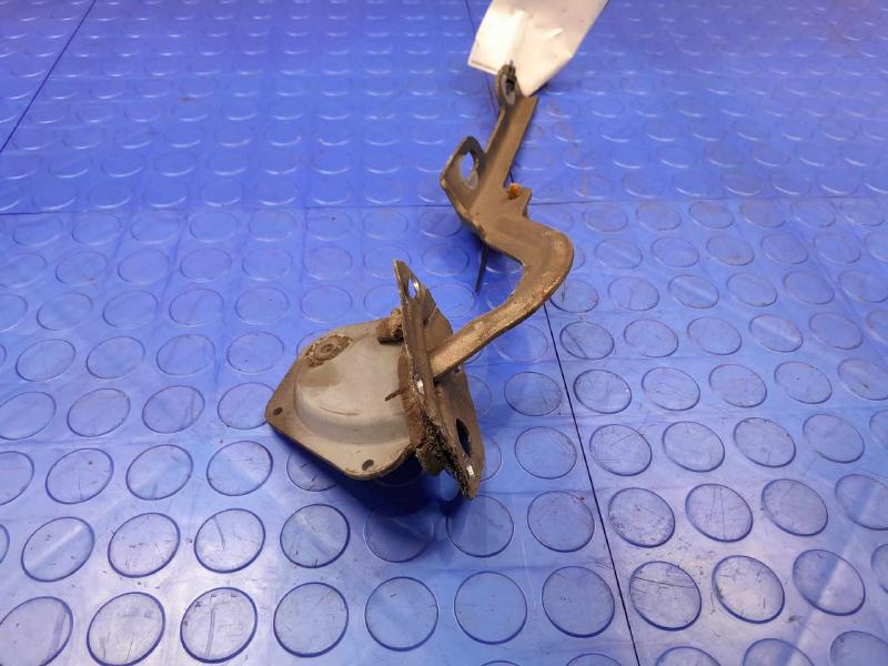 1991-1992 Ford Ranger Hood Hinge Right Passenger Side Genuine OEM F1TZ16796A ,RH