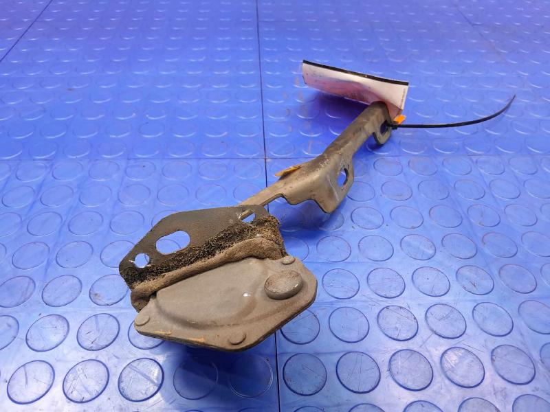 1991-1992 Ford Ranger Hood Hinge Right Passenger Side Genuine OEM F1TZ16796A ,RH