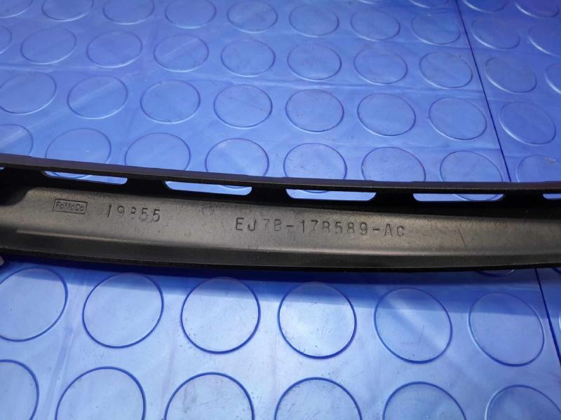 2017 Lincoln MKC Wiper Arm