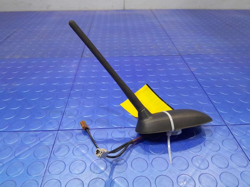 2011-2017 Nissan Juke GPS Radio Antenna Assembly Genuine OEM 28208-1JU1B