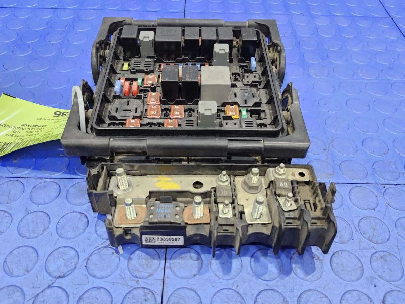 2016 Cadillac ATS Engine Fuse Box