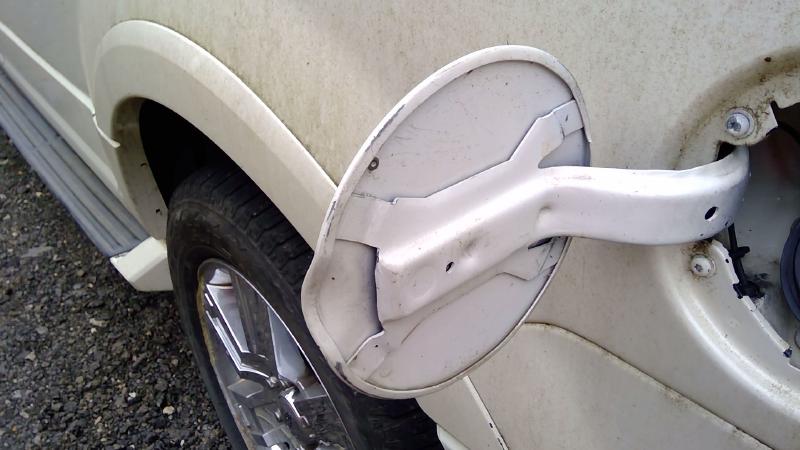 1997 - 2017 Ford Expedition Lincoln Navigator Fuel Door Gas Flap White PV OEM 9L1Z99405A26A